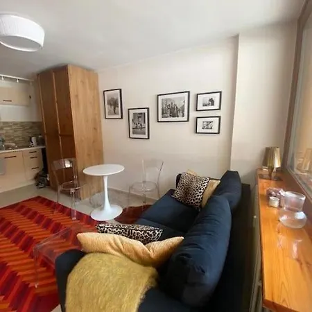 Etra Close To Piste *